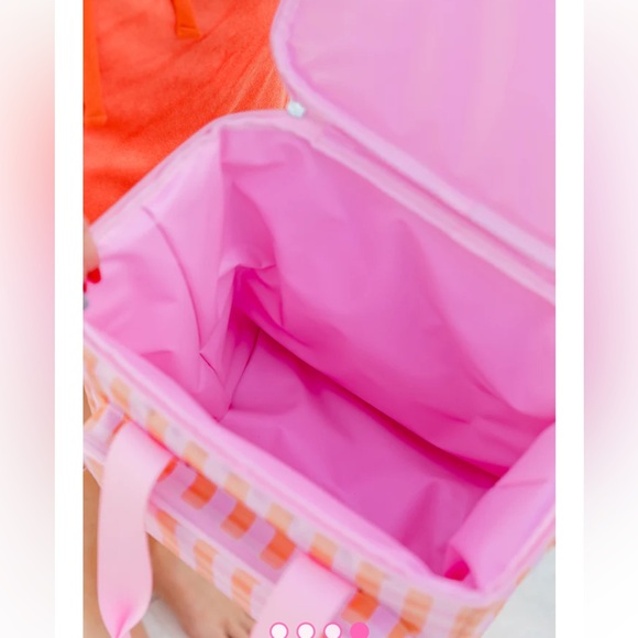 Gingham cooler with matching towel - Picture 2 of 3